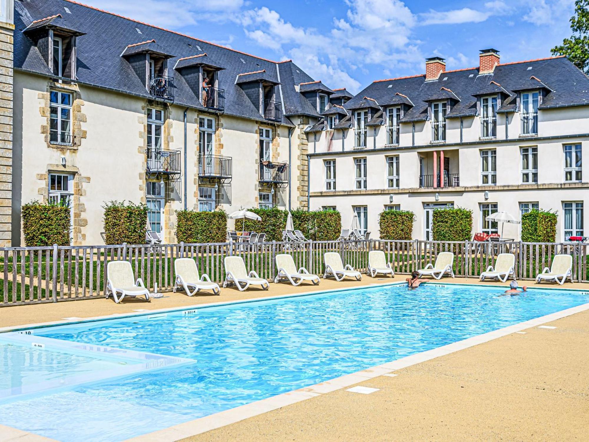 Apartment Chateau De Kergonano-16 By Interhome Баден Екстер'єр фото
